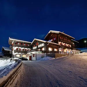 hotel-teola.it-lombardy.com/
